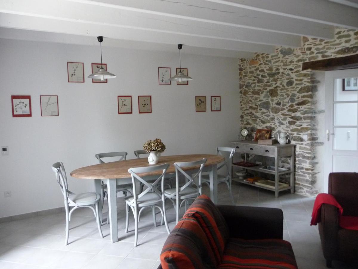 Chambres D'Hotes La Charriere Cheffois Exteriör bild
